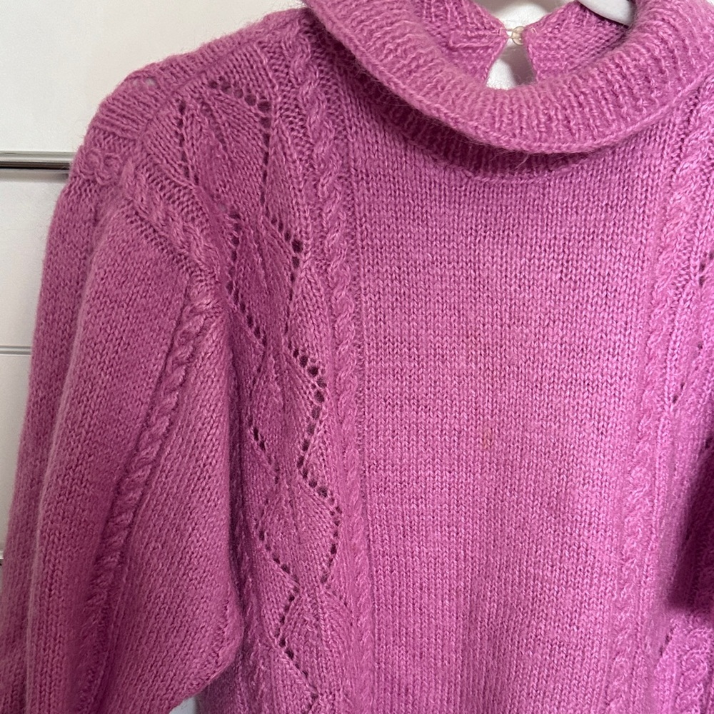 Handmade Vintage Pink Cable Knit Women's Sweater. - Picture 3 of 6